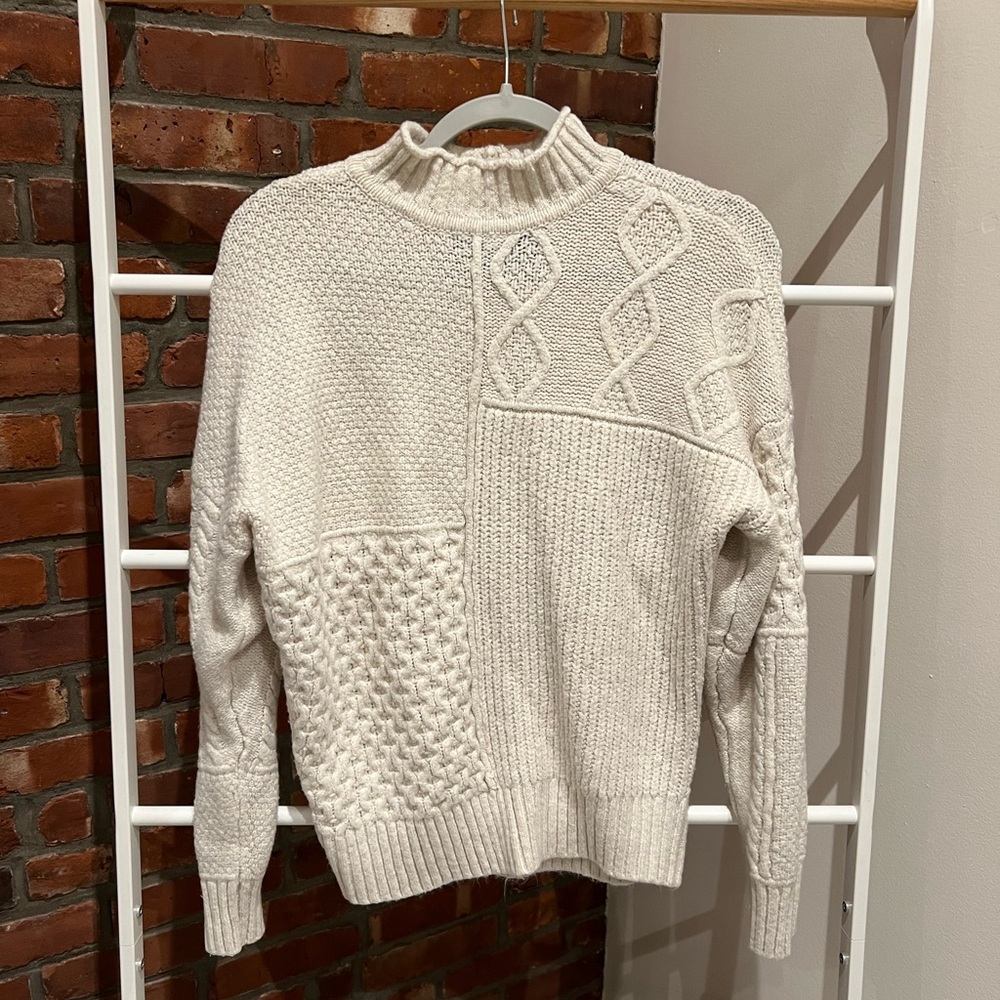 AMERICAN EAGLE AE CREAM PATCHWORK MOCK NECK SWEATER